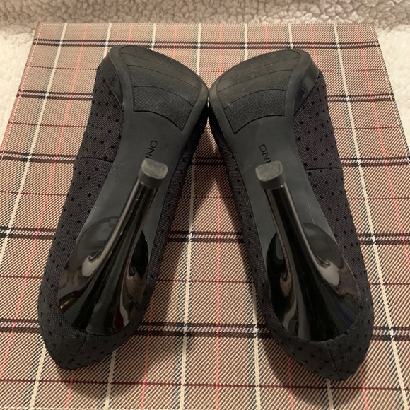 Black fabric high heels size 6 1/2 - Picture 7 of 8